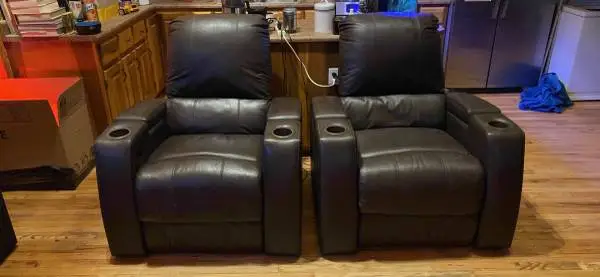 2 Leather Electric Recliners for &400