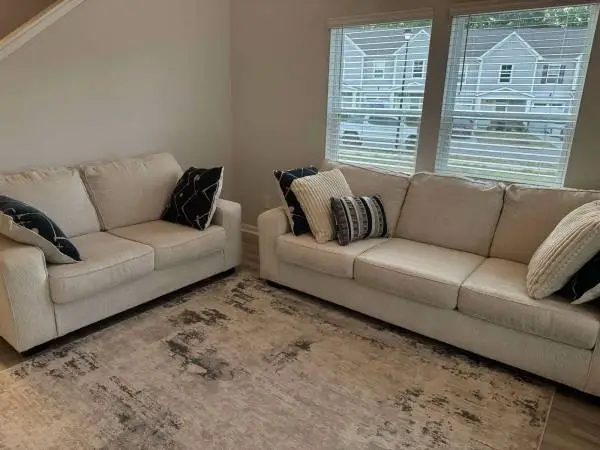 Like new couch set