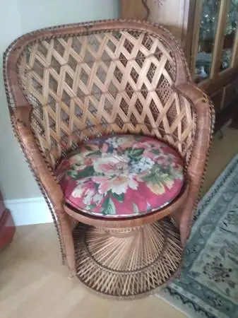 Vintage WICKER /RATTAN Peacock CHAIR /Exc. condition
