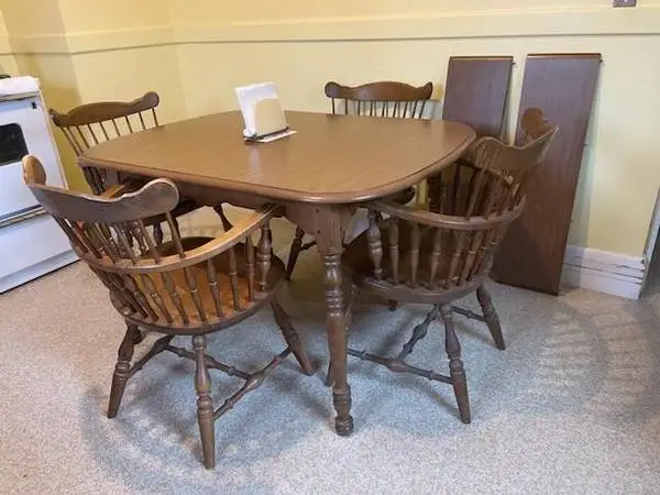 Vintage MASSACHUSETTS Made SOLID Wood Dining Table & four Chairs