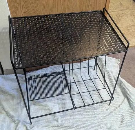 Vintage MCM Mid-Century Modern Wrought Iron Black Metal Stand Vinyl LP