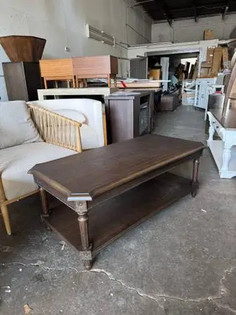 Maven Lane Pullman Traditional Rectangular Wooden Coffee Table, Antiqued Brown