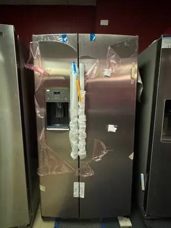 25.3 cu. ft. Side by Side Refrigerator in Stainless Steel