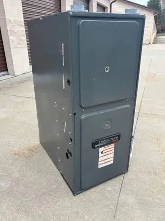 Goodman GCH950703BXAB Gas Furnace DOWNFLOW 69,000 BTU 95% AFUE