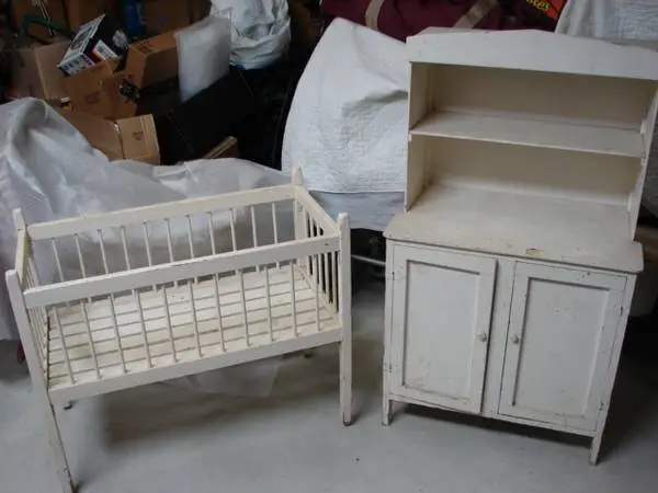 CHILDS PLAY HUTCH&CRIB HOMEMADE