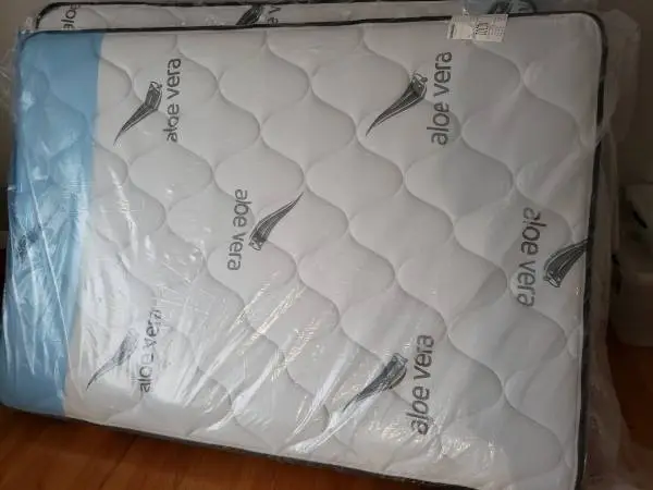 NEW Hybrid Mattress 8” Sale (bought extra)