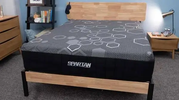 Like New Brooklyn Bedding Spartan Twin Mattress