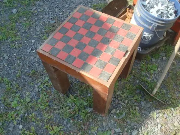 sm rustic checker tablechecker stand/ stand