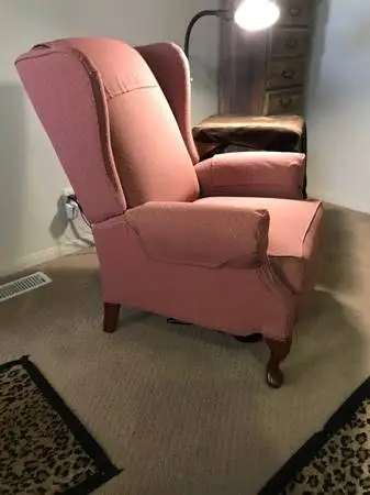 La-Z-Boy recliner custom-made like new