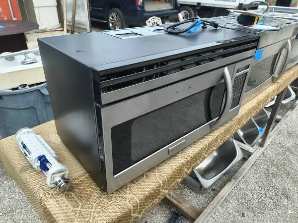 SS Frigidaire Over-The-Range Microwave Oven Model # PLMV168DCD Used