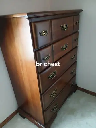 Chest of drawers