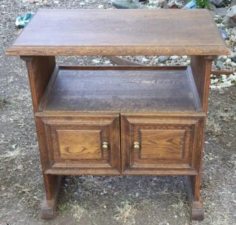 Vintage Oak Nightstand 25 x 25 x 16 in CHICO