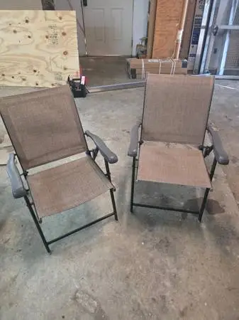 Lawn chair/patio chair pair