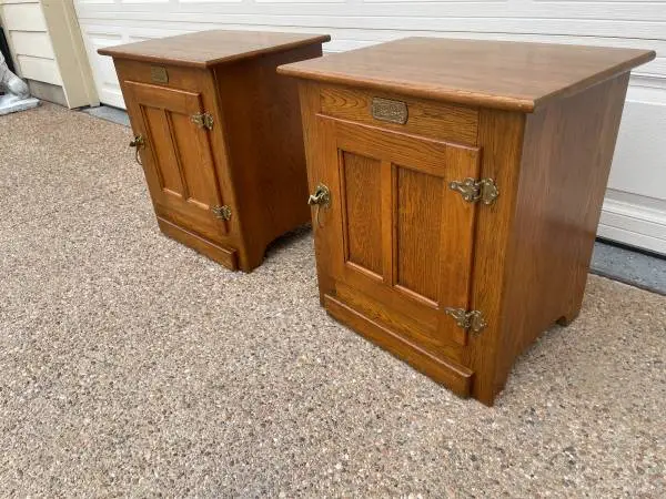 Pair of Ice Box Nightstands