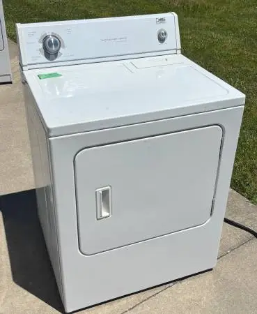 Whirlpool Estate Electric Dryer - Excellent condition, clean