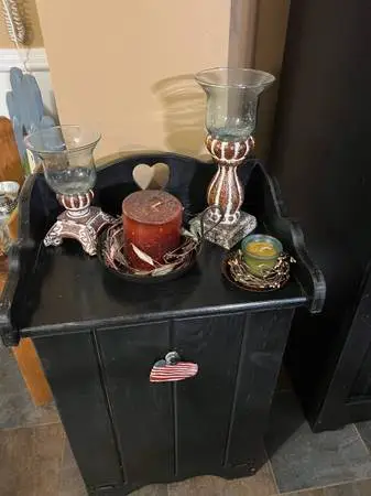 WOODEN COUNTRY TRASH CAN