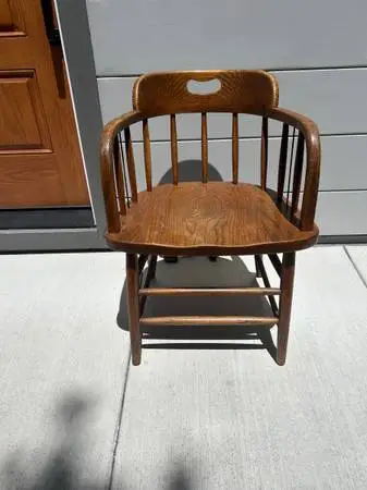 Captains chairs barrel back pub chairs Price Reduction