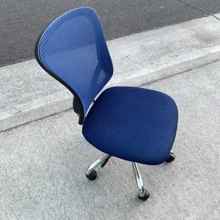Blue Mesh Back, Chrome Metal Base Rolling Office Desk Task Chair