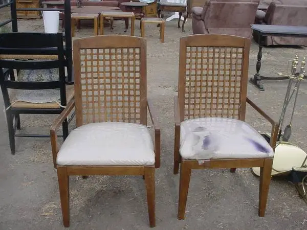 2 captains chairs NAUTICA brand name