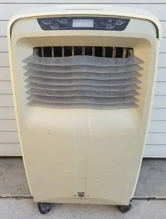 SMALL PORTABLE EVAPORATIVE COOLER