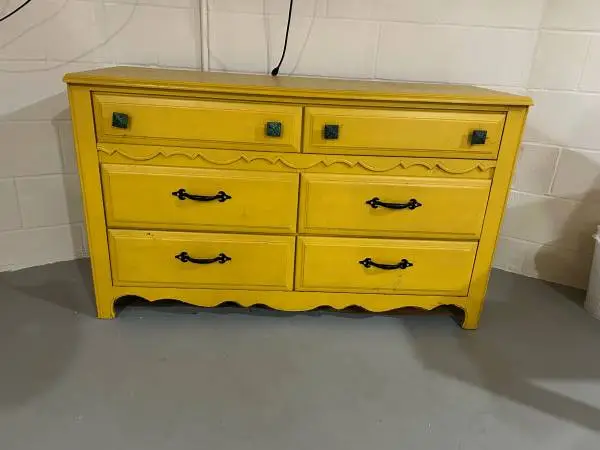 Dresser