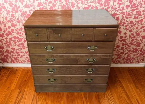 Vintage ETHAN ALLEN Heirloom Nutmeg 3 Drawer Dresser Chest of Drawers