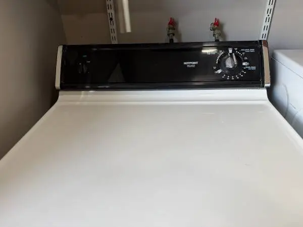 Working Hotpoint electric dryer