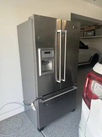 Viking 36 French Door Refrigerator w/ Water Dispenser