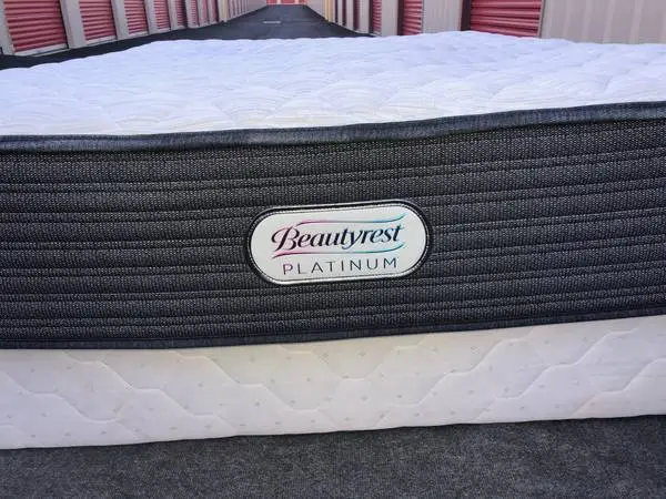 Queen Mattress Sleep Well w/Simmons