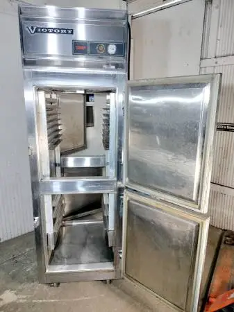 Nice! Victory 4 Door Pass Through Warming Cabinet for Restaurant
