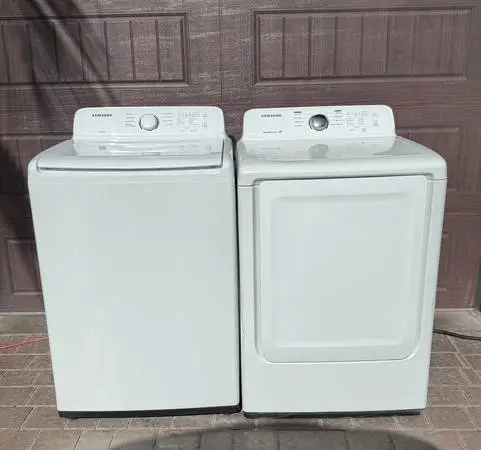 LIKE NEW SAMSUNG WASHER DRYER