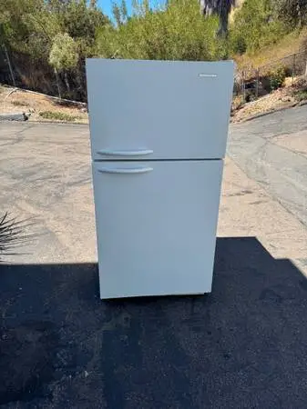21 cubic refrigerator with freezer (free local delivery)