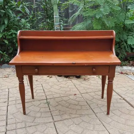 Desk