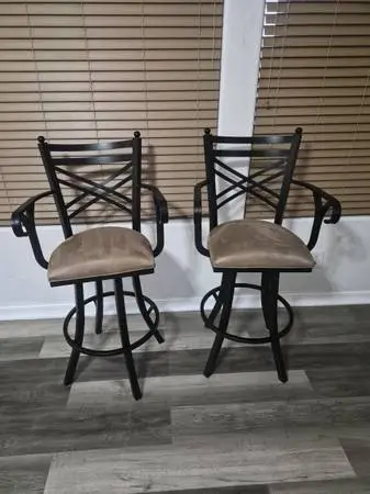 Callee Rochester 30 Swivel Bar Stool with Arms