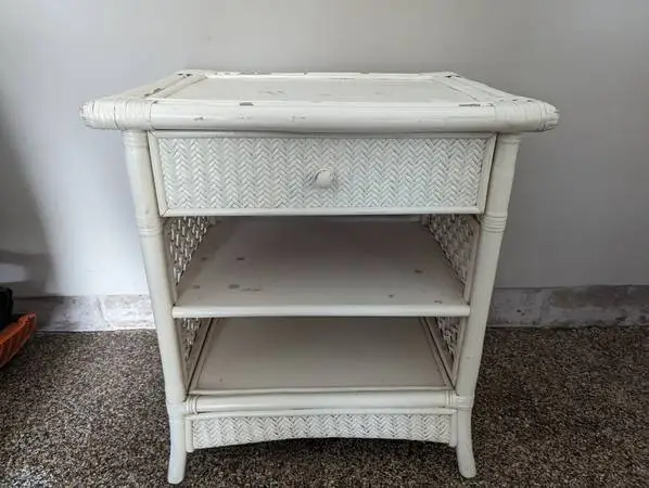 ONE DRAWER WICKER TABLE WITH TWO SHELVES
