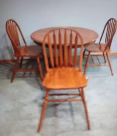 Solid oak table& chairs