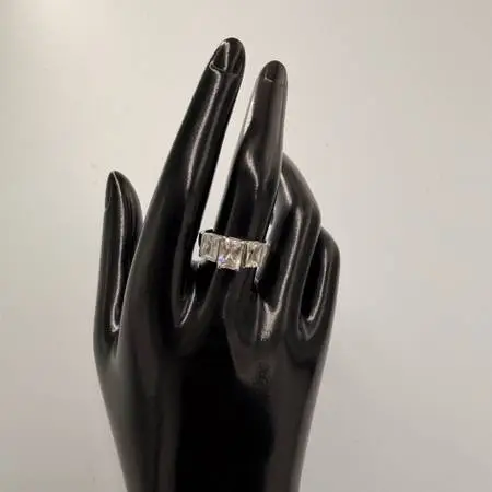 Sterling Silver CW Clear Quartz Ring Size 9