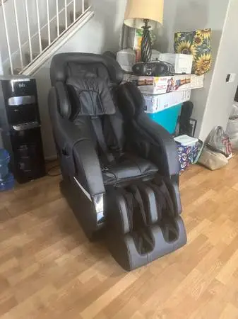 EPIC DEAL on Kahuna SM-7300S Massage Chair