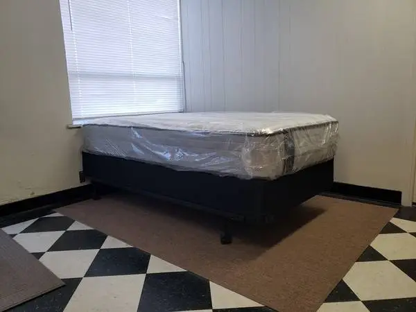 Twin size set - can DELIVER almost anywhere for $20 extra