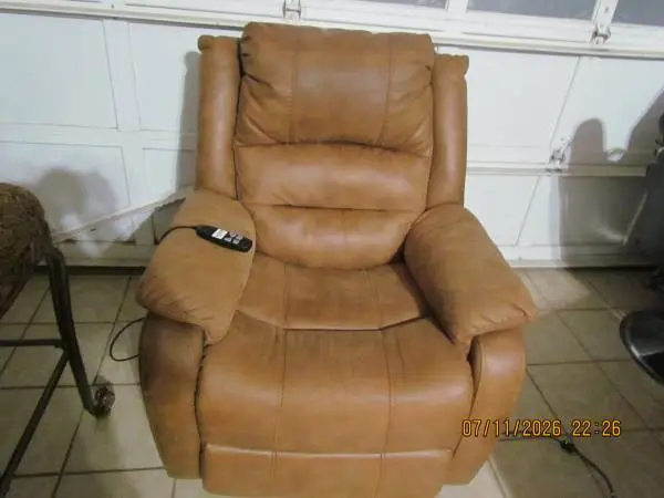 POWER LIFT & RECLINER CHAIR