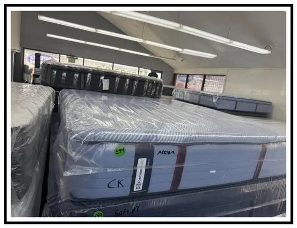 CALIFORNIA KING SIZE SEALY POSTUREPEDIC PRO MATTRESS & BOXES BED