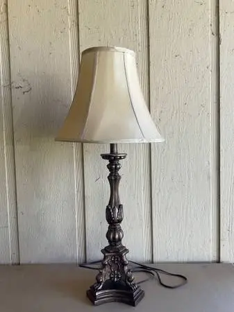 Metal table lamp