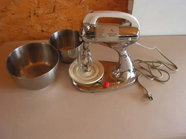 Hamilton Beach Model K Stank Mixer, Bowls, Beaters