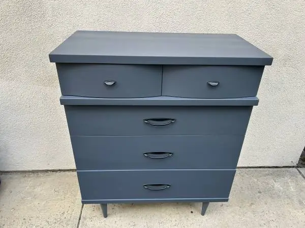 BEAUTIFUL QUALITY MCM WOODEN DRESSER CAN DELIVER LOCAL IF NEEDED