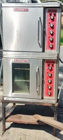 Blodgett Double Electric Convection Half Size Oven