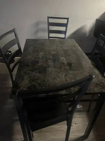 Marble table vgc w/4 chairs