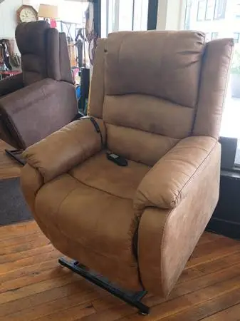 Quality Lift Chairs & Recliners