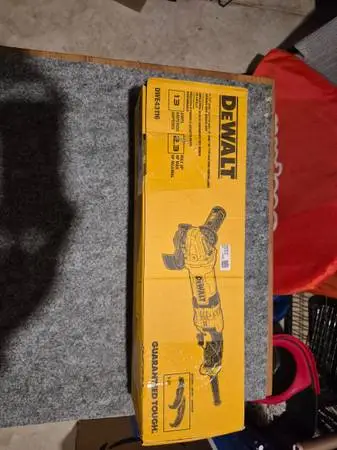 DeWALT Grinder with Trigger Grip