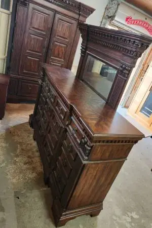 Pulaski Bedroom Furniture