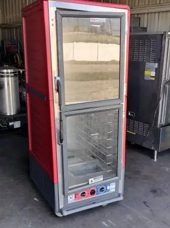 2023 Metro C5 Warming Cabinet & Proofer Scratch-N-Dent - Works Perfect